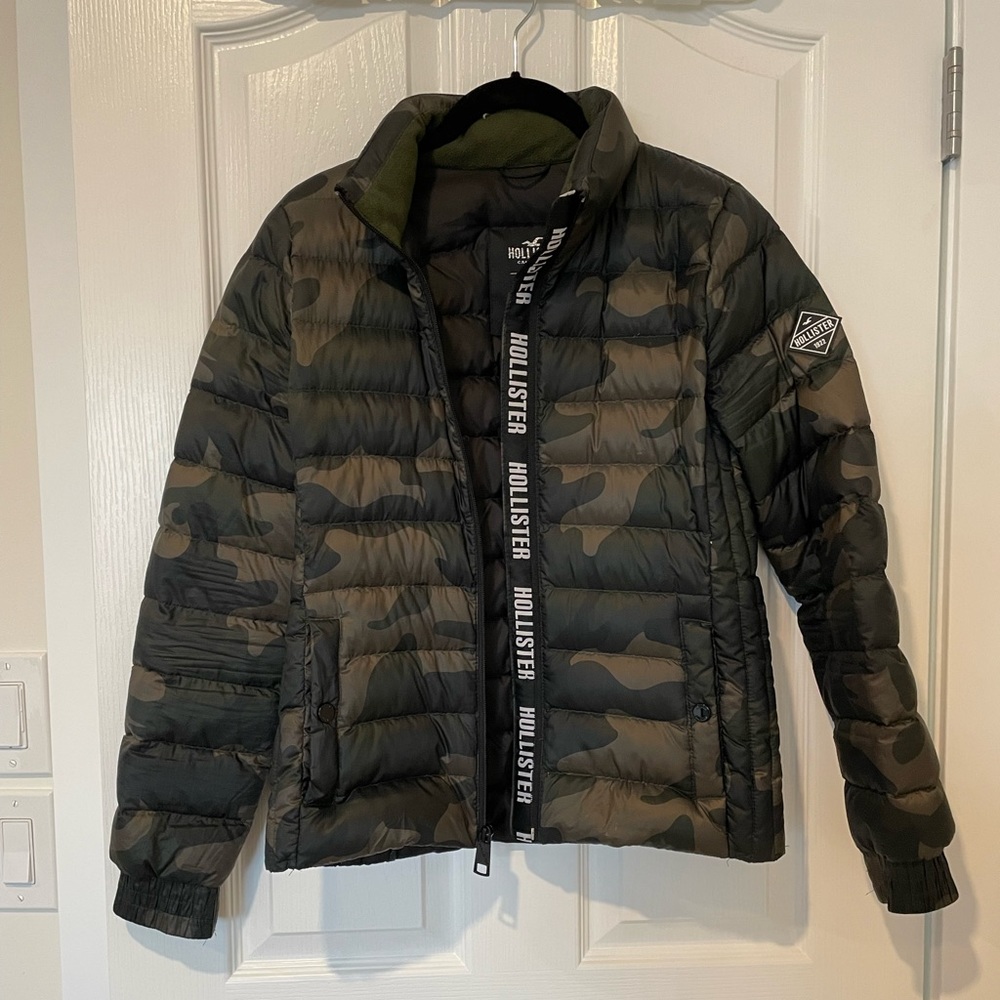 Hollister Camo Down Jacket